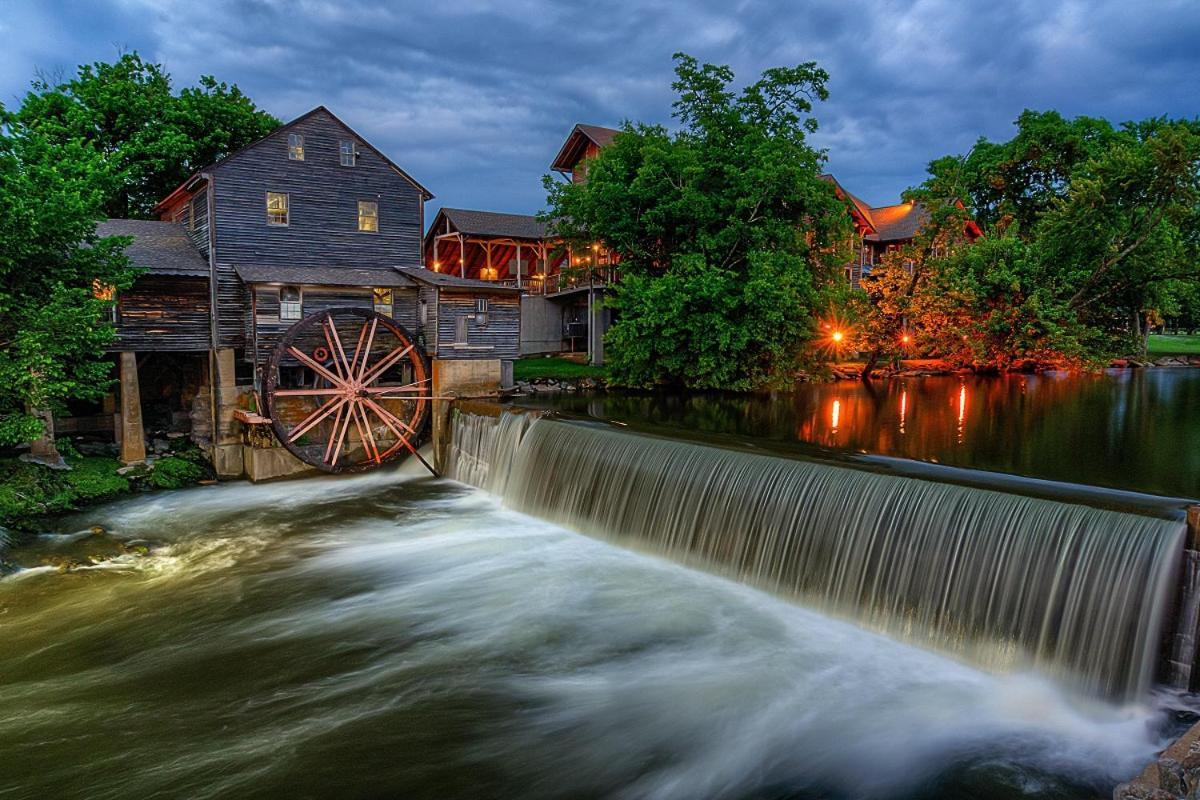 גטלינבורג Whispering Winds, Hot Tub, Game Room, Wifi, 1089 Free Tickets Each Paid Day, Dollywood And More מראה חיצוני תמונה