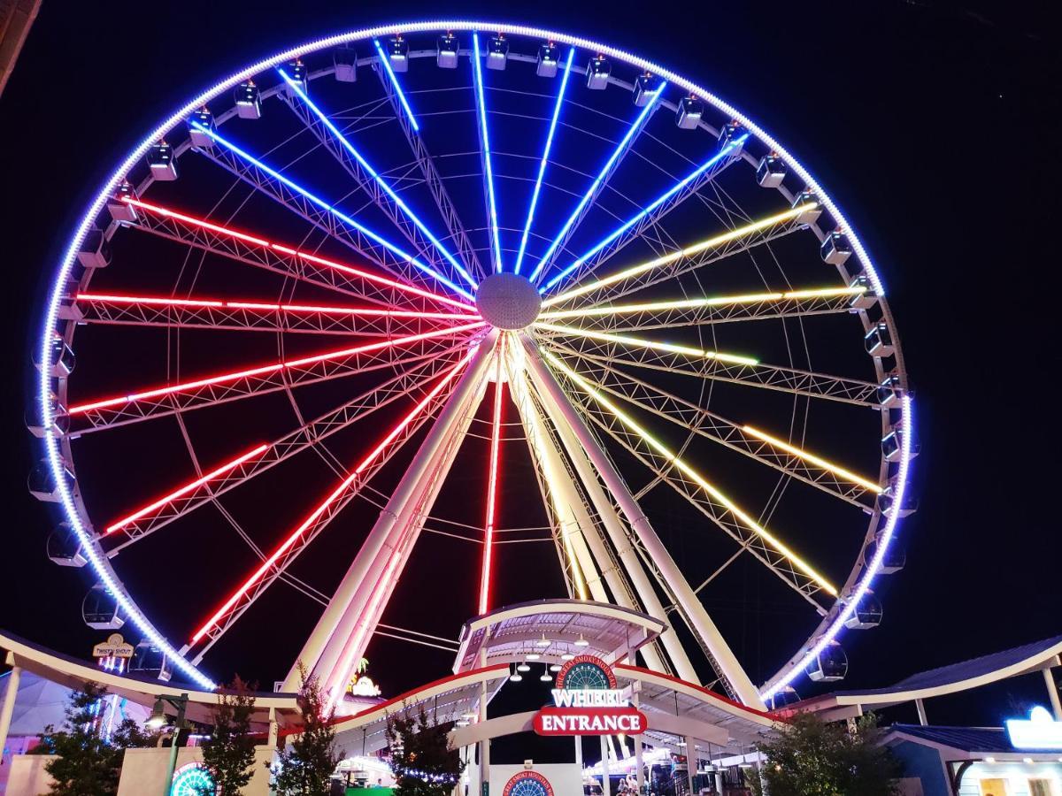 גטלינבורג Whispering Winds, Hot Tub, Game Room, Wifi, 1089 Free Tickets Each Paid Day, Dollywood And More מראה חיצוני תמונה