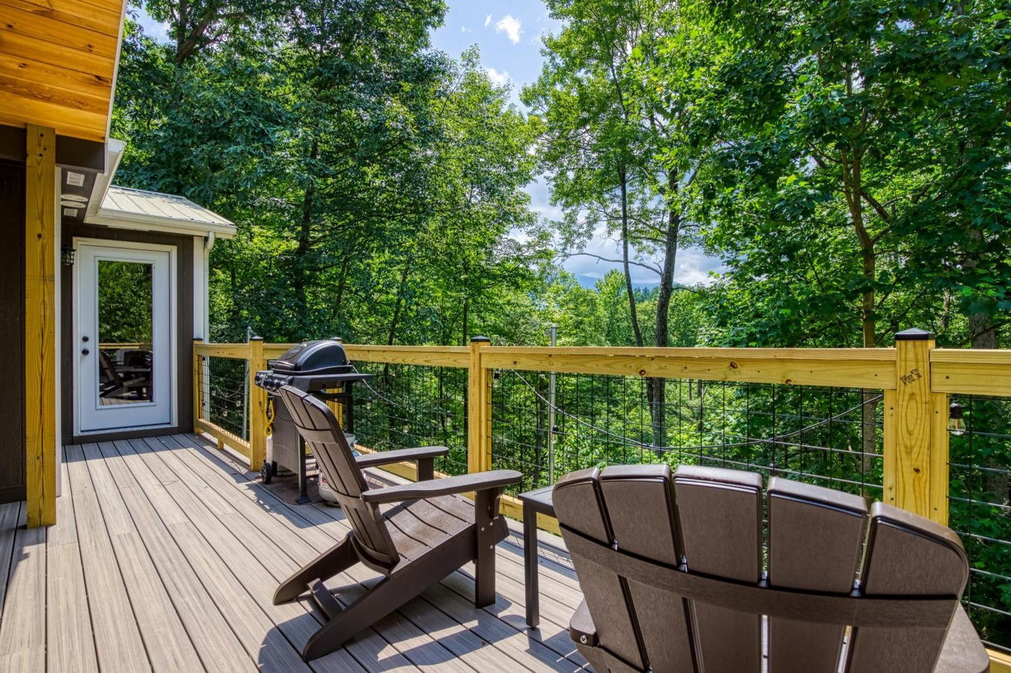 גטלינבורג Whispering Winds, Hot Tub, Game Room, Wifi, 1089 Free Tickets Each Paid Day, Dollywood And More מראה חיצוני תמונה